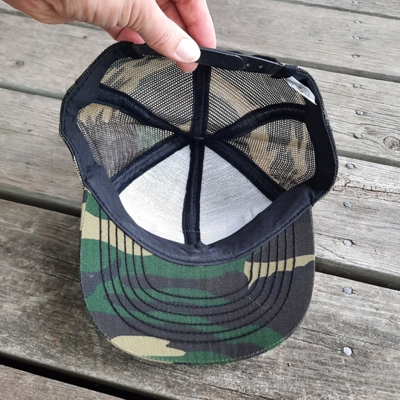 Budweiser camouflage print snapback trucker hat - Picture 8 of 11